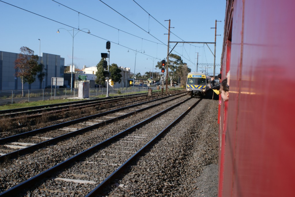 SRV Sunshine-Sydenham Shuttles - 327 - 11-7-10 - DSC02375 [1024x768]