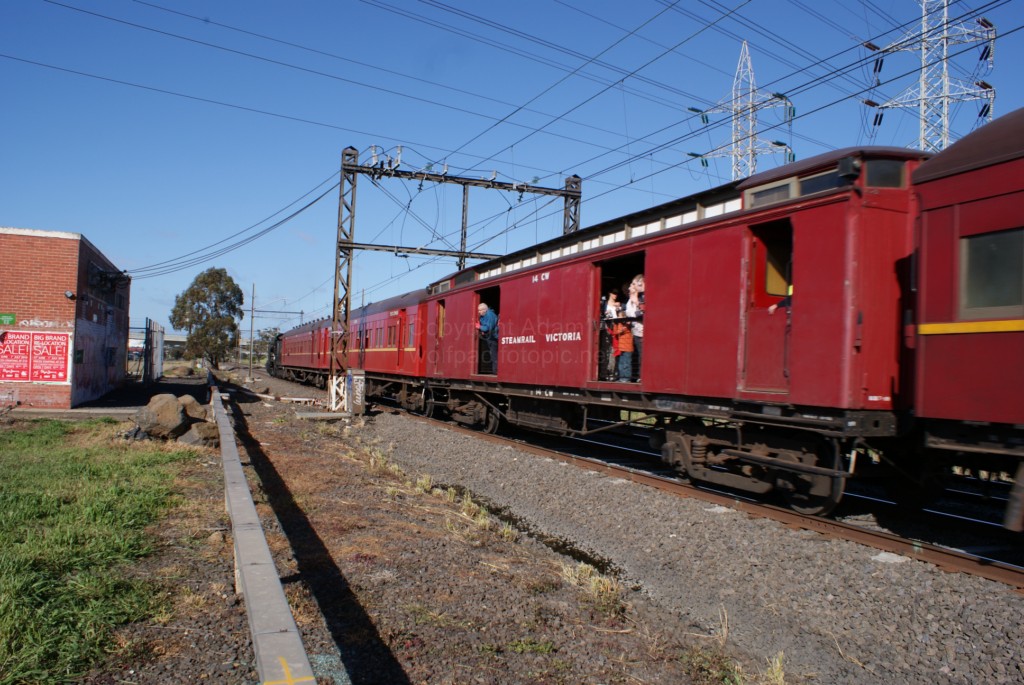 SRV Sunshine-Sydenham Shuttles - 428 - 11-7-10 - DSC02476 [1024x768]