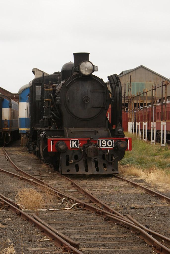 Steamrail Yard Setup - 27-Feb-2010 - 107 of 126 --- [DSC00228 - 1280x768]