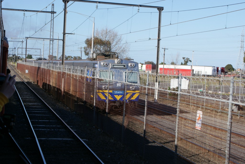 SRV Sunshine-Sydenham Shuttles - 220 - 11-7-10 - DSC02268 [1024x768]