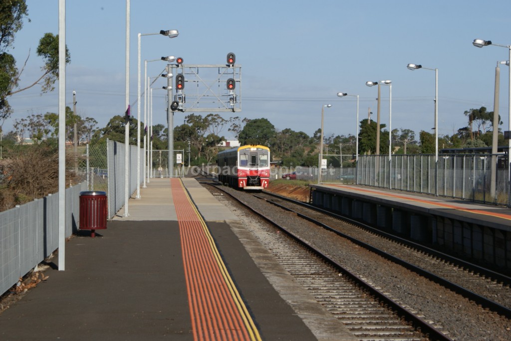 Sprinters 7021--7022 - Melton Station - 15-2-2010 - 02 of 12 --- DSC09971 [1024x768]