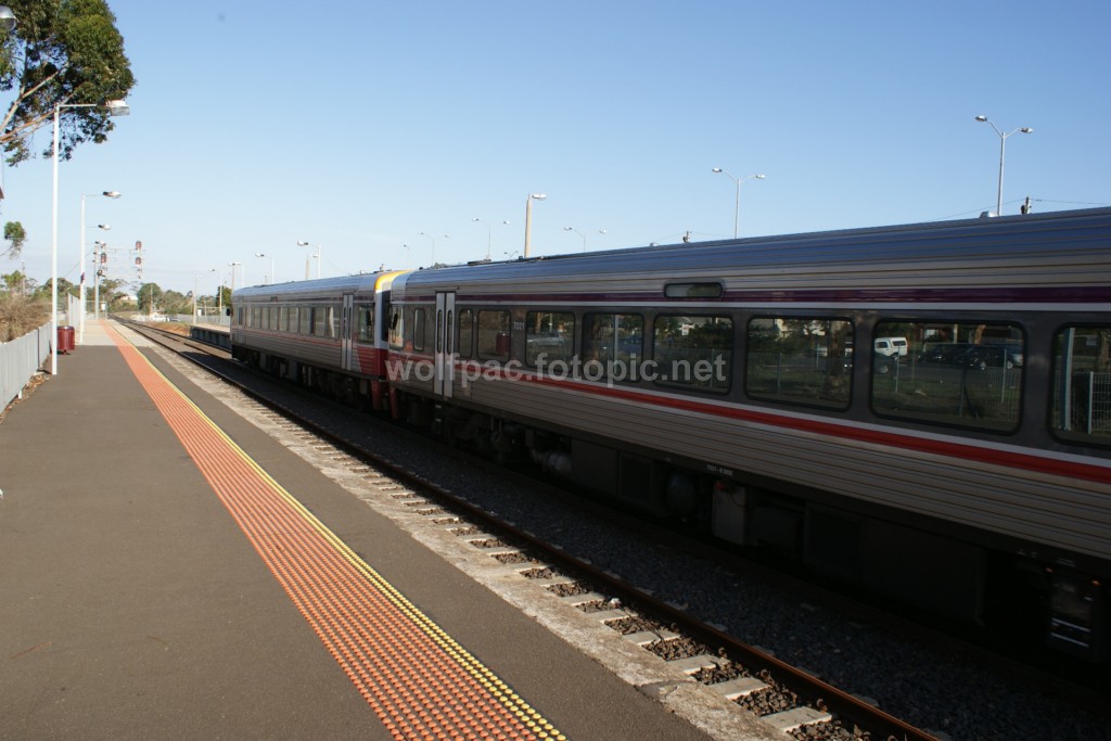 Sprinters 7021--7022 - Melton Station - 15-2-2010 - 07 of 12 --- DSC09976 [1024x768]