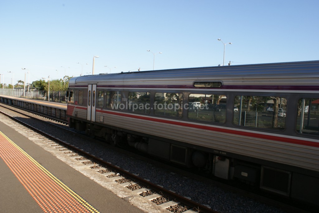 Sprinters 7021--7022 - Melton Station - 15-2-2010 - 09 of 12 --- DSC09978 [1024x768]