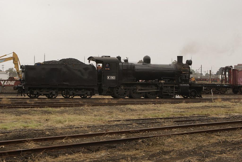 Steamrail Yard Setup - 27-Feb-2010 - 003 of 126 --- [ DSC0153 - 1280x768]