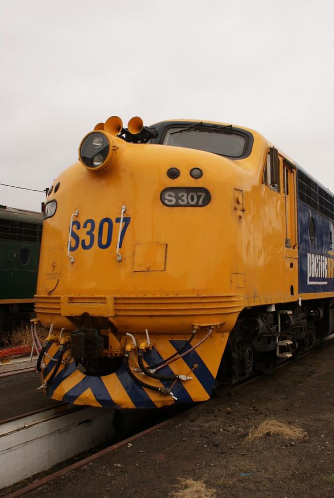 Steamrail Yard Setup - 27-Feb-2010 - 004 of 126 --- [DSC00116 - 1280x768]