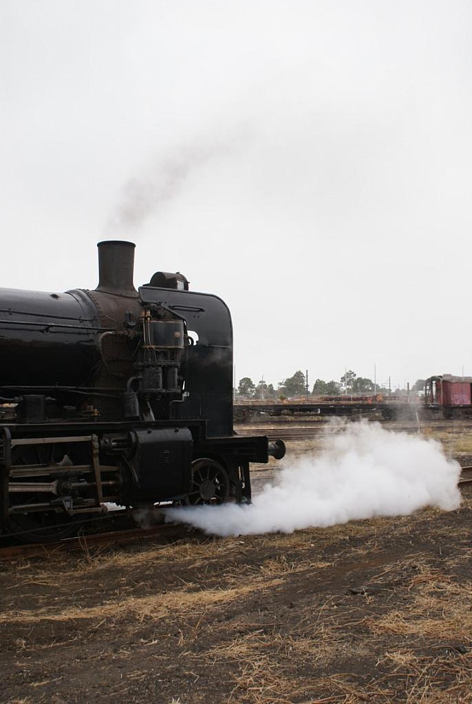 Steamrail Yard Setup - 27-Feb-2010 - 028 of 126 --- [DSC00140 - 1280x768]