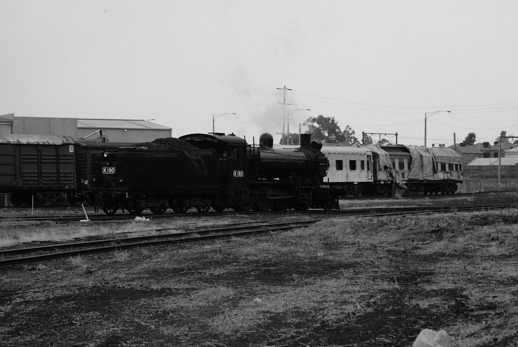 Steamrail Yard Setup - 27-Feb-2010 - 037 of 126 --- [DSC00150 - 1280x768]