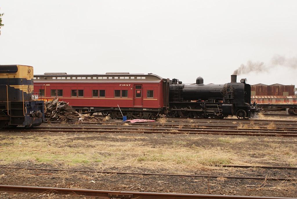 Steamrail Yard Setup - 27-Feb-2010 - 047 of 126 --- [DSC00164 - 1280x768]