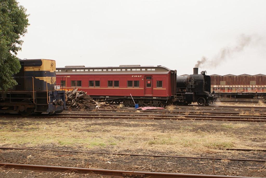 Steamrail Yard Setup - 27-Feb-2010 - 048 of 126 --- [DSC00165 - 1280x768]