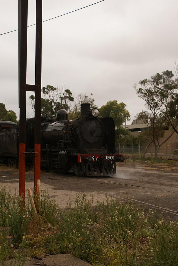 Steamrail Yard Setup - 27-Feb-2010 - 087 of 126 --- [DSC00207 - 1280x768]