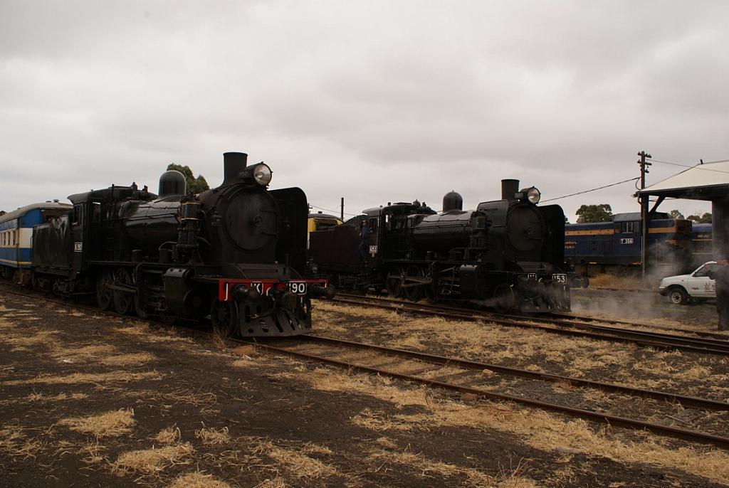 Steamrail Yard Setup - 27-Feb-2010 - 103 of 126 --- [DSC00224 - 1280x768]