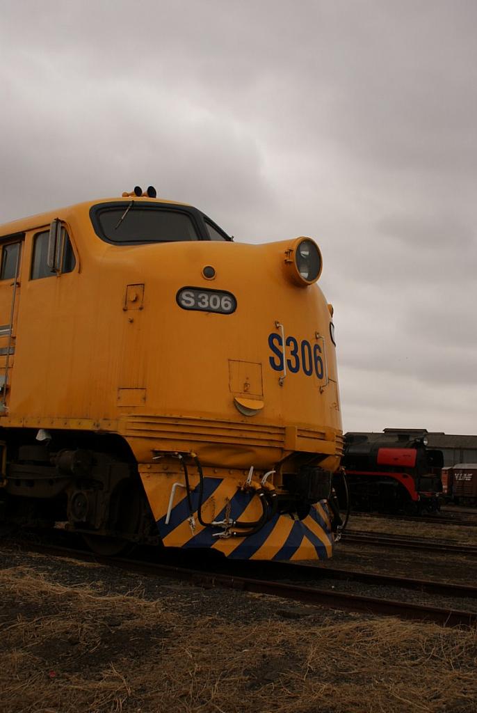 Steamrail Yard Setup - 27-Feb-2010 - 121 of 126 --- [DSC00242 - 1280x768]